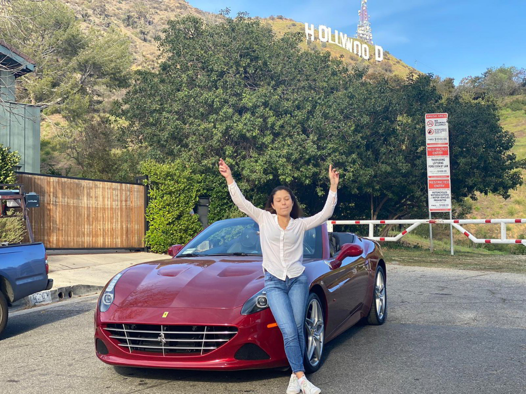 30-Minute PRIVATE Ferrari California Driving Tour 3